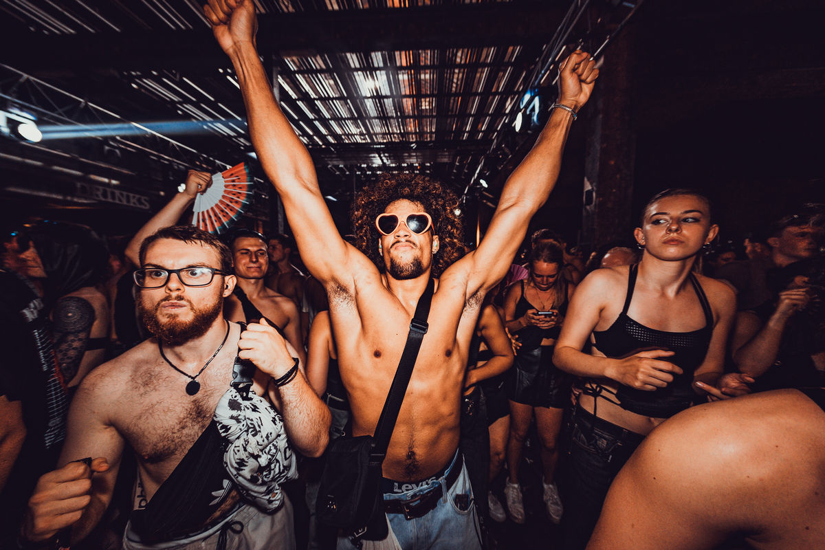 Loading... just a sec